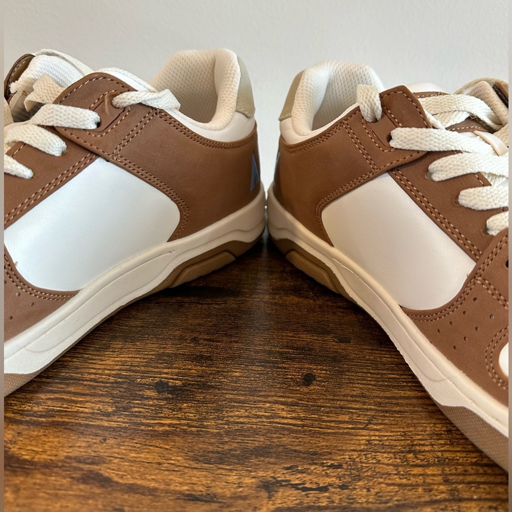 Airwalk Men’s Manova-J Cigar Ivory Sneakers NWT Size 7.5 - Picture 3 of 6